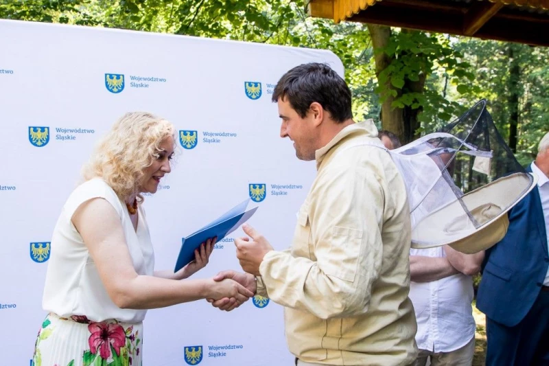 Śląskie dla pszczół. 200 tys. zł na ochronę różnorodności biologicznej i edukację